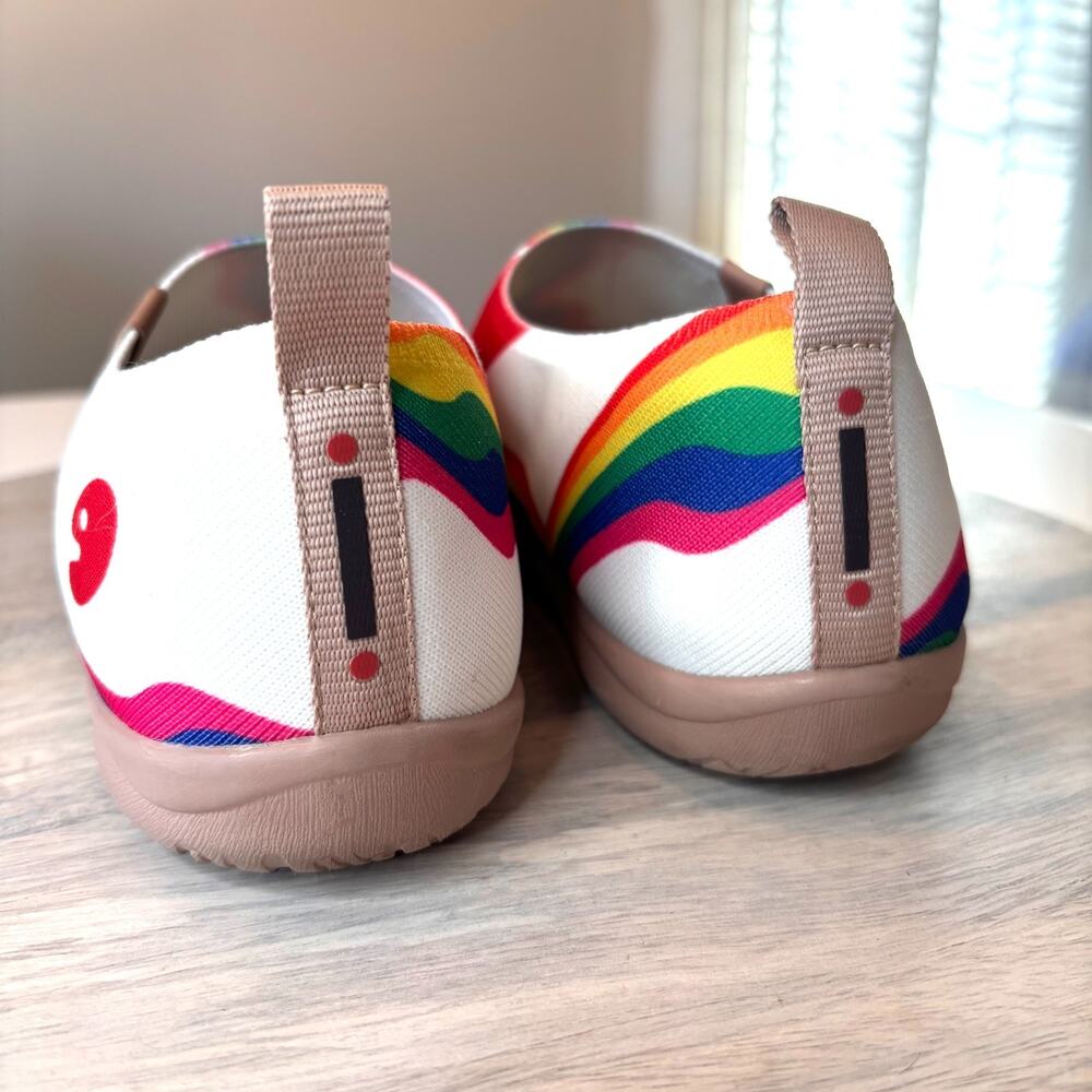 UIN Toledo Rainbow Art Slip On Shoes Women's Size 8.5 EU 40 Canvas Comfort - Picture 6 of 12